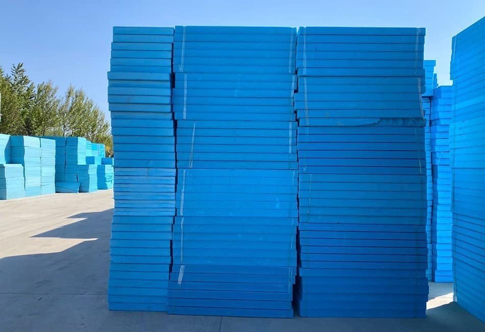 Extruded polystyrene board