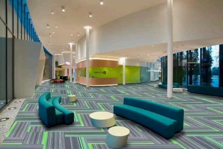 differences between rugs and carpets